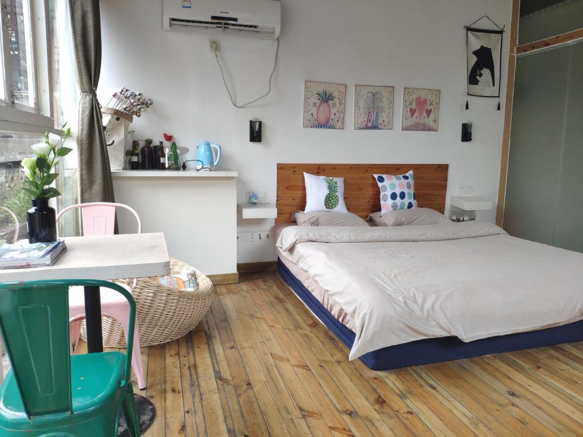 יאנג שואו Monkey Jane'S Guesthouse מראה חיצוני תמונה